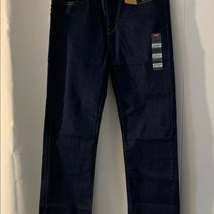 Women’s Levi’s Slimming Straight